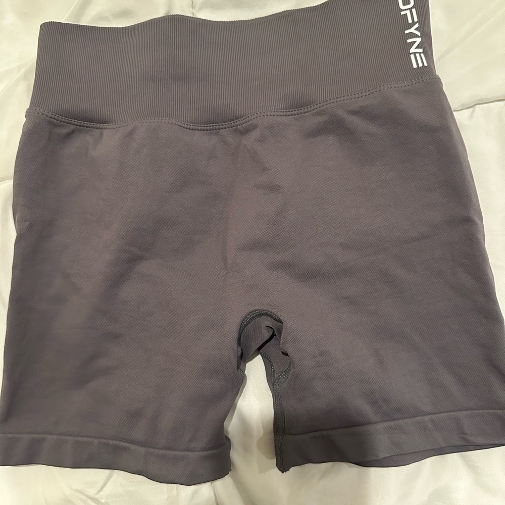 Dfyne dynamic dark stone gray Shorts